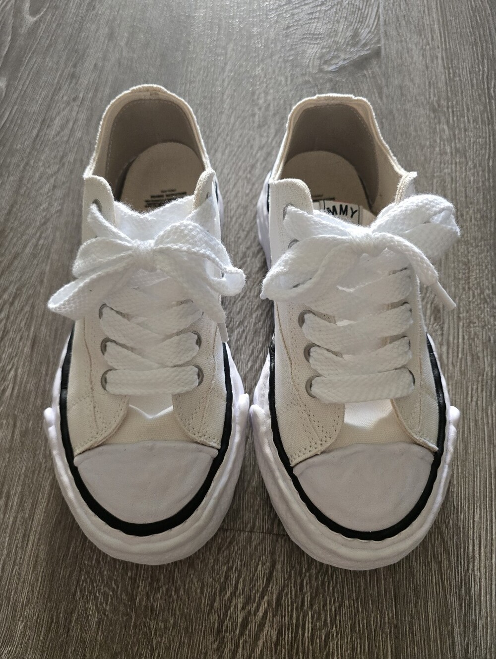 Maison Mihara Yasuhiro MMY Low-Top Sneakers in White with Black Trim